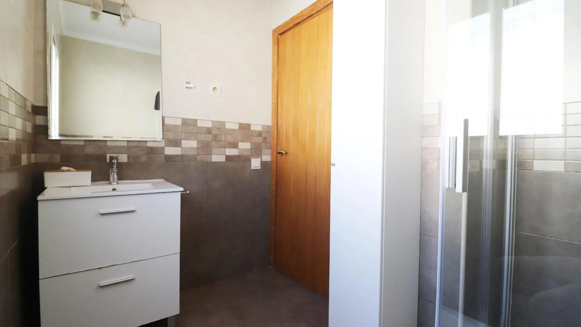 Villa Dolores نيرخا 0*,